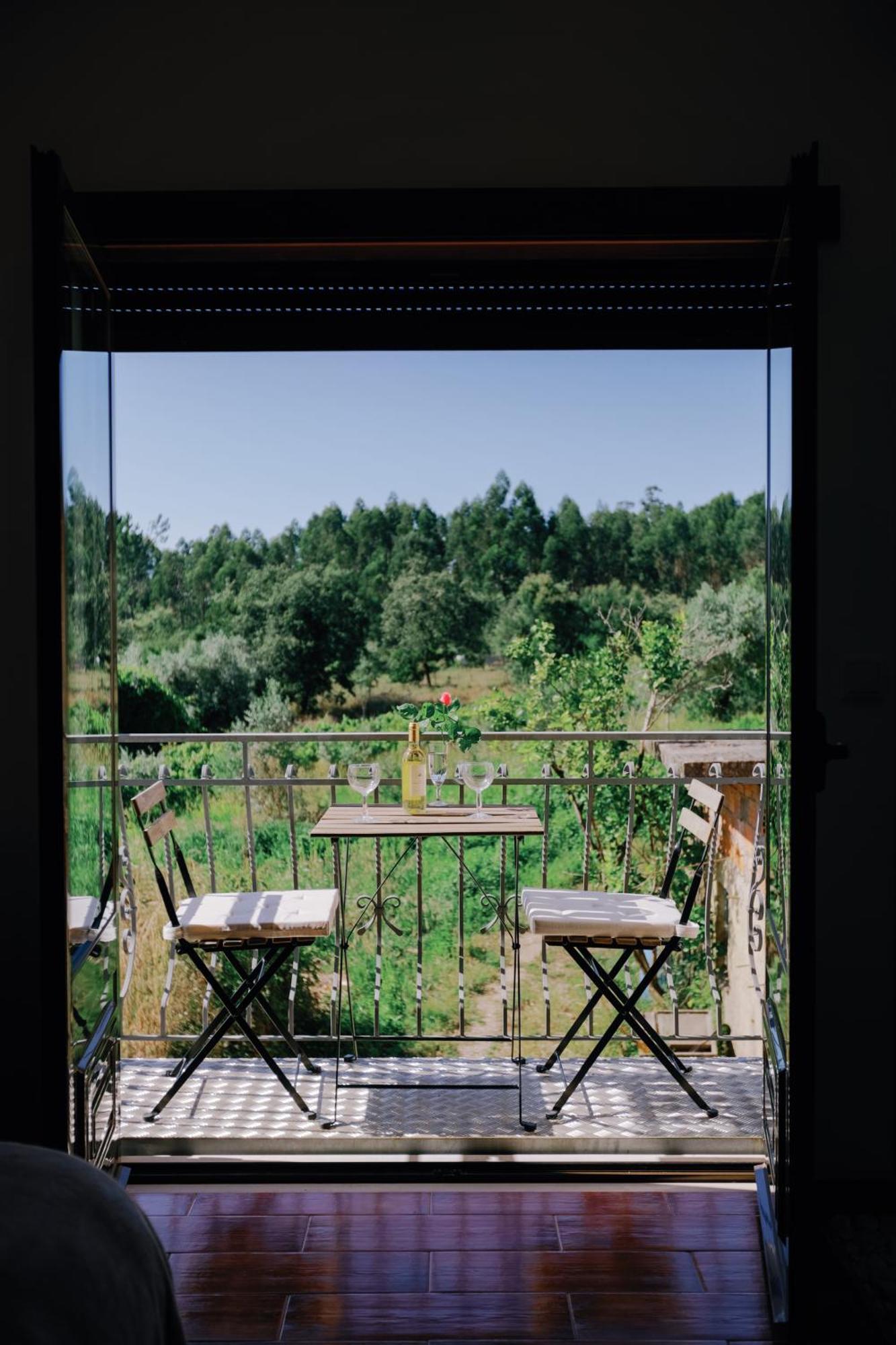 R3 - Guesthouse Travessa Da Arieira Aguda (Leiria) Exteriör bild
